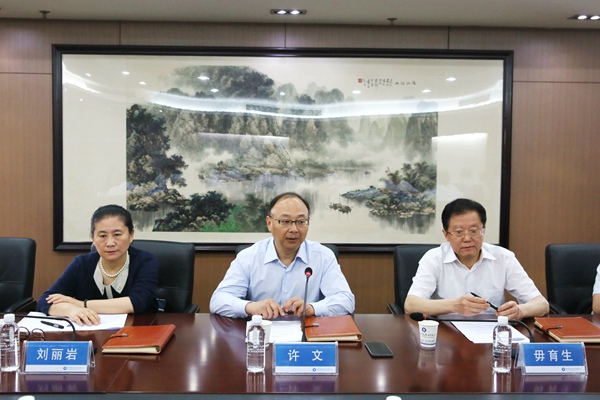 許 毋 劉局長_小.jpg